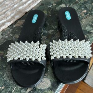 Okay B slides never worn